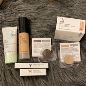 Arbonne make up bundle